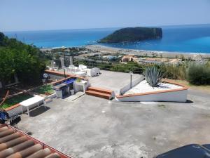 Casa Vista Mare con Giardino