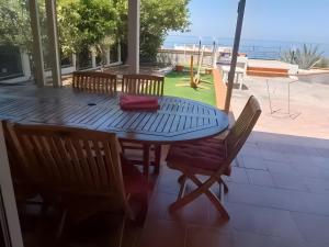 Casa Vista Mare con Giardino