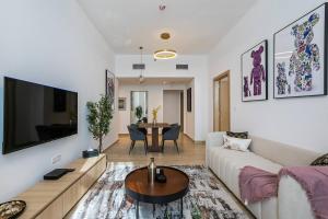 Stunning 1 Bedroom Apartment - Regina Tower - JVC