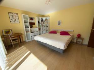 Appartements Appartement de Standing Face au port avec ascenseur : photos des chambres