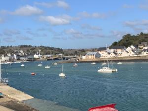 Appartements Appartement de Standing Face au port avec ascenseur : photos des chambres