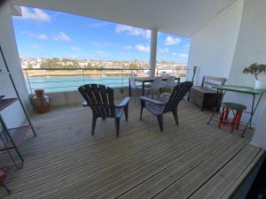 Appartements Appartement de Standing Face au port avec ascenseur : photos des chambres