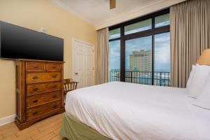 Phoenix West 1209 condo