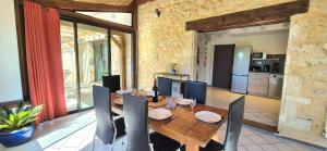 Maisons de vacances Gite Le Tuquet Ideal Stay in Purple Perigord Nature & Tranquility : photos des chambres