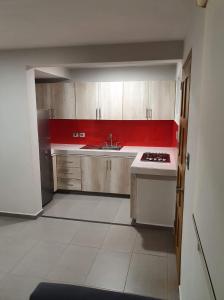 DEPARTAMENTOs THE DOORS SUITE