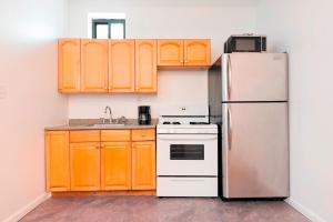 Prime Location Upper Manhattan Furnished Apartment