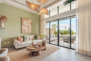 One bedroom apartment with direct access to the pool