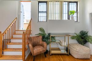 Amazing Furnished 1 BR Penthouse Midtown West