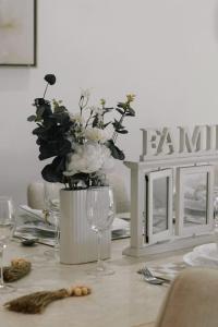 4BSpacious Cozy Family Entertained home at Parkinson