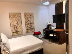 Central boutique room for two 105