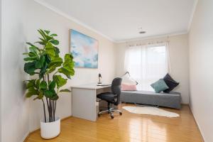 The Peninsula Escape Spacious 5-Bedroom Home