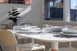 Stunning Huge Studio, Sunny terrace with Parking