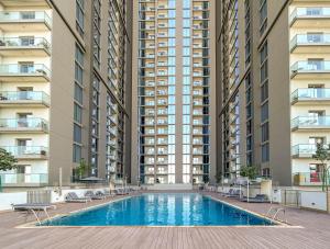 New 2BR with BBQ Area, Pool in Sobha MBR City