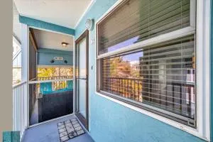 Coquina Cheer on Anna Maria Island - Cortez