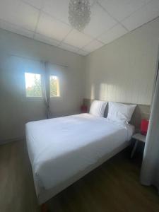 Hotels Acapella Hotel : Appartement 1 Chambre (2-4 Adultes) avec Balcon