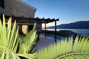 Mediterranean villa with pool, beach, panoramic view - by TRAVELER tourist agency Krk - ID 2509