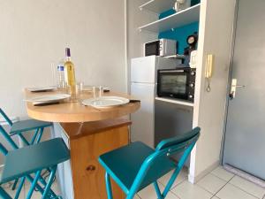 Appartements Sainte Marie appartement 4 Pers a quelques pas de la plage : photos des chambres