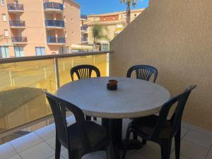 Appartements Sainte Marie appartement 4 Pers a quelques pas de la plage : photos des chambres