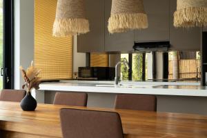 Kammara 2 -Discover Paradise - Stunning New 4-Bedroom Villa with Stunning Views & Oversized Pool!