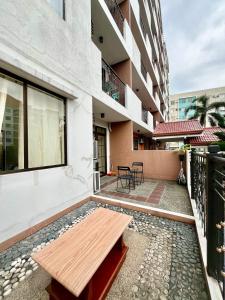 City Condo with huge Terrace