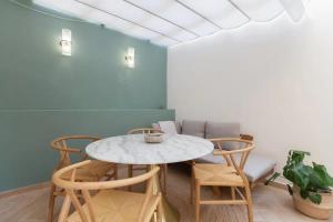 Serene T1 Apt in Lapa with AC and Private Patio