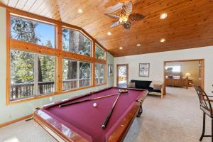 Artisan Chalet: Pet Friendly Deluxe Kitchen Games - 4hvězdičkové hotely ve městě South Lake Tahoe