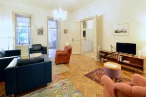 Top Flat - 1 FREE Parking Space At The Metro