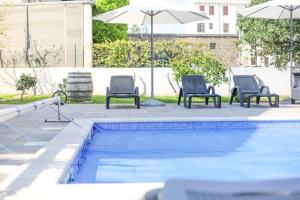 Apartment with Pool View  room in Pool house LUKA