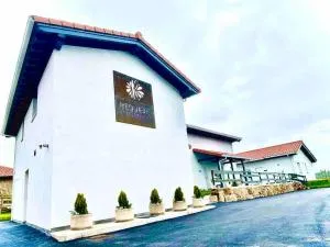 Chalets Requejil - El Pumarin - Larteme