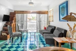 Ocean View Penthouse with Private Terrace & Outdoor Shower
