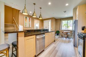 Less Than 2 Mi to WDW Attractions Luxe Family Getaway!