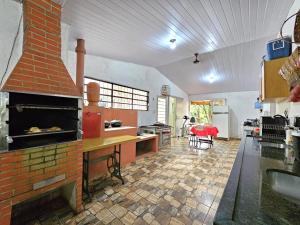 Quartos em Sítio para Agrishow, RRM e João Rock