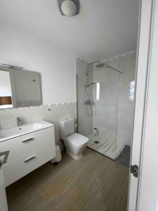 Sunset Bastián, junto a la costa