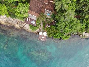 Linda e espetacular Casa Frente ao Mar-Praia da Aripeba-Ilha Grande