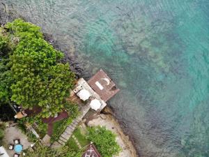 Linda e espetacular Casa Frente ao Mar-Praia da Aripeba-Ilha Grande