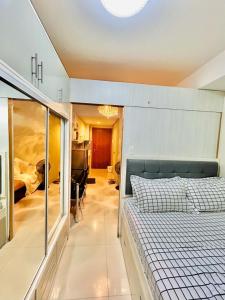 SGG Place Deluxe Room- MOA Shell Residences Near NAIA