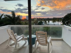 The Suite Playa Blanca