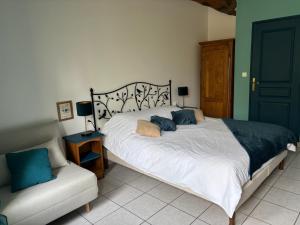 B&B / Chambres d'hotes LE GOLURET Chambres & Table d'hotes - Espace Bien Etre : photos des chambres