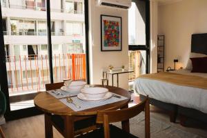 HOM I Estudio nuevo AireAcondicionado en Argomedo AP417