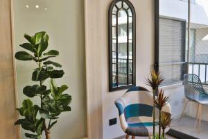 HOM I AA, WiFi, Parking, Lavandería, Metro a 4 min