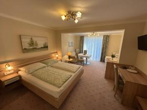 Triple Room with Balcony room in Pension Schlömmer