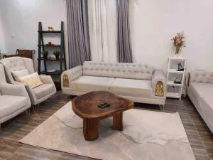 TheKYFwelcomehouse - Niamey