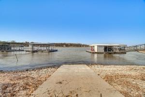 Boat Ramp Grand Lake O the Cherokees Retreat!