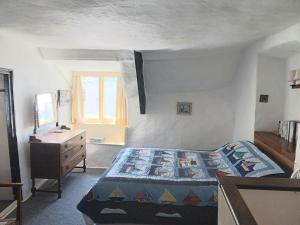 Dolphin Cottage 50m from Shaldon Beach!