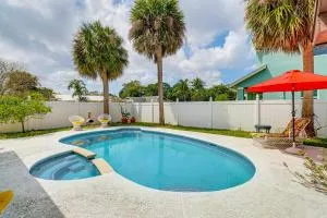 1 Mi to Dtwn Stuart Bright Home with Pool and Spa! - Lighthouse Point