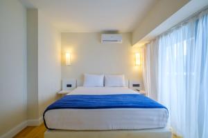 Orbi City Aparthotel Sea View