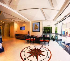 Fairway Colombo - Sri Lankas First Hotel With Robot Technology