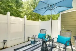 Pet-Friendly Family Townhome with Private Patio - Smithfield