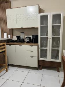 Apto com Ar com vista para praia de Morro Branco - Fortaleza