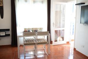 los cristianos pool & sun apartment